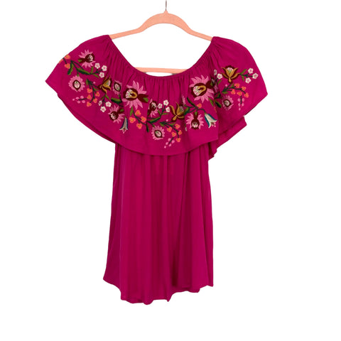 Davi & Dani Hot Pink Embroidered Top NWT- Size S