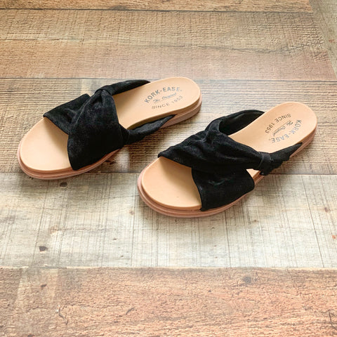 Kork-Ease The Original Black Leather Upper Criss Cross Strap Slip On Sandals NWOT- Size 7