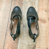 Linea Paolo Black Faux Leather Zip Back Wedge Cut Out Sneakers - Size 7.5