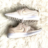 Pre-owned Nike Roshe Beige Tennis Shoes- Size 8.5