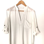 Lush White 3/4 Sleeve V Neck Roll Tab Tunic- Size XS