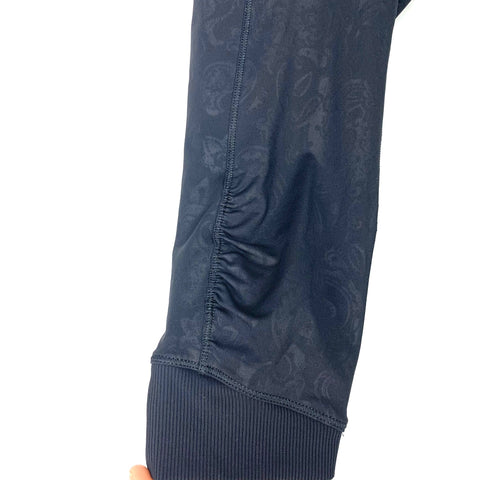 Lululemon Black Paisley Capri Leggings With Side/Back Waistband Ruching &  Reflective Side Pockets- Size ~4 (Inseam 16