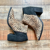 Qupid Black/Animal Print Ankle Booties- Size 6.5 (LIKE NEW)