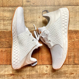 New Balance White Sneakers- Size 8 (BRAND NEW CONDITION)