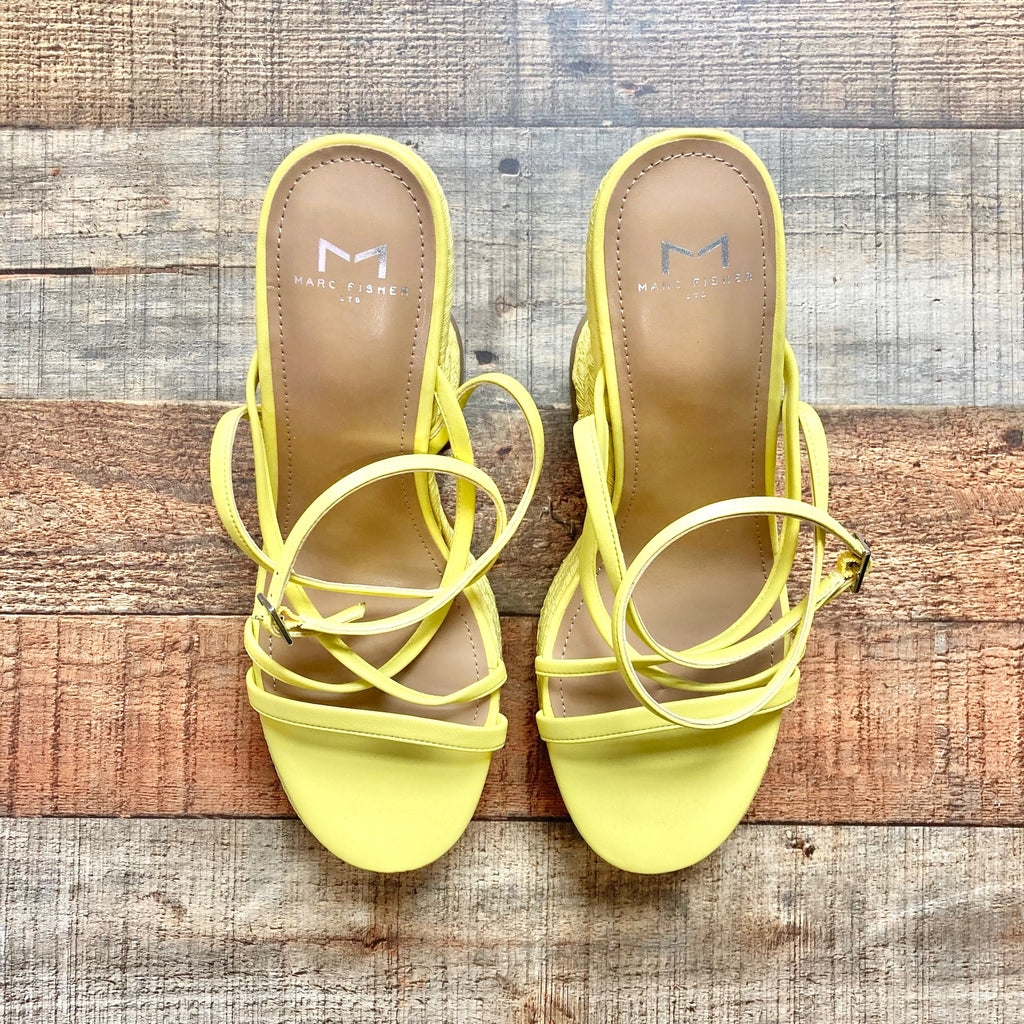 Marc fisher 2024 yellow sandals