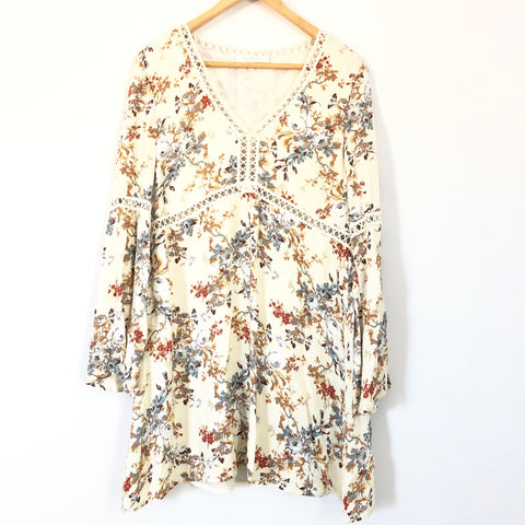 WAYF Ivory Floral Bell Sleeve Dress- Size S