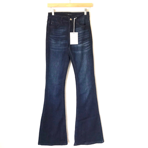 KanCan Dark Wash Flare Jeans NWT- Size 25 (Inseam 33”)