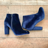 Liliana Blue Velvet Side Zip Booties- Size 6.5 (Like New)