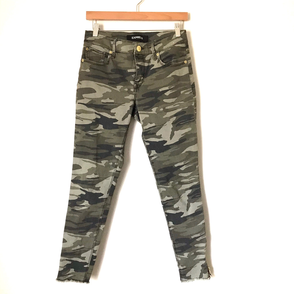 Express store camo jeans