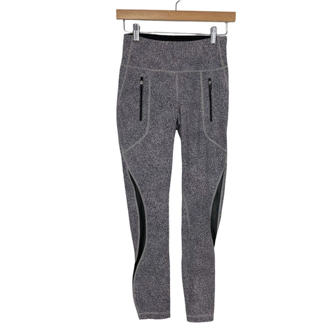 Lululemon Grey and Lavender Print with Zipper Front Pockets and Mesh Sides Cropped Leggings- Size 4 ( Inseam 25.5")