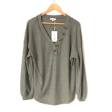 La Miel Green Waffle Knit Button Long Sleeve Top NWT- Size S