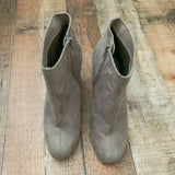 Heart In D Tan Zip Side Booties - Size 7.5