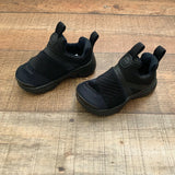 Nike Boy's Black Slip On Sneakers- Size 7 (LIKE NEW)