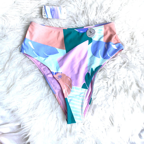 Forever21 Mint Floral Bikini Bottoms NWT- Size S (BOTTOMS ONLY)