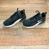 Pre-owned Nike Black/White Sneakers- Size 7 (In Great Condition!)
