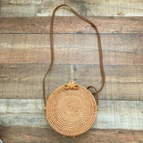 No Brand Round Rattan Leather Strap Bow Closure Crossbody Bag NWT