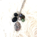 No Brand Beaded Necklace with Stone Pendant