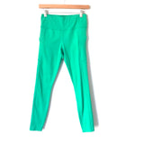 Athleta Green Crop Leggings with Side Vents- Size XS (Inseam 24”)
