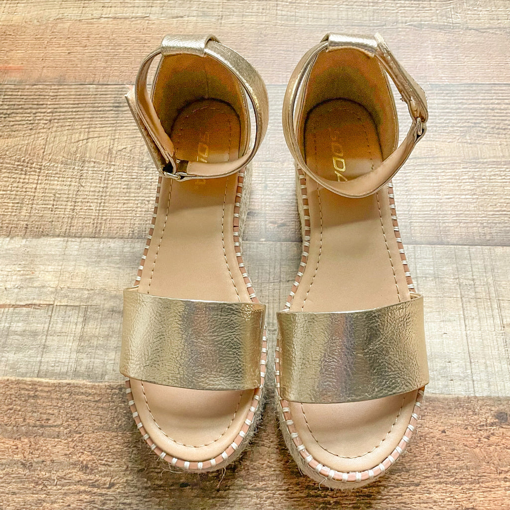 Women Twist Detail Cut Out Espadrille Wedge Slide Sandals, Vacation Outdoor Metallic  Wedge Sandals | SHEIN USA