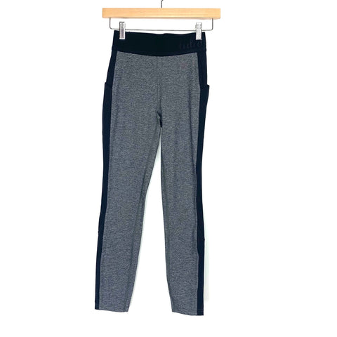 Lululemon Heathered Grey and Black Side Pocket Leggings- Size 4 (Inseam 24")