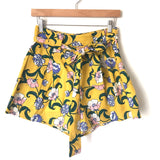 Moon River Yellow Floral Belted Shorts- Size S