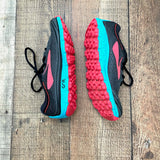 Brooks Grey Pure Grit 6 Trail Running Sneaker - Size 7