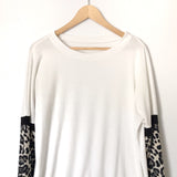 No Brand White Animal Print Long Sleeve Top- Size ~ M