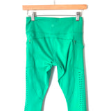 Athleta Green Crop Leggings with Side Vents- Size XS (Inseam 24”)