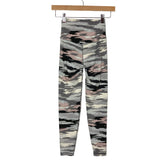 Aerie Gray/Cream/Black/Mauve Pattern High Waisted Leggings- Size XS (Inseam 24")