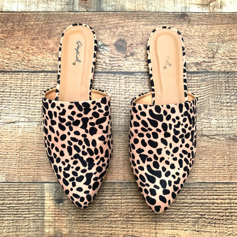 Qupid Animal Print Pointed Toe Mules- Size 8.5 (Great Condition)