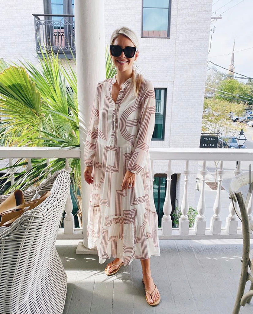 H&M Fully Lined Long Sleeve Maxi Dress- Size 4 The Saved Collection H&M Fully Lined Long Sleeve Maxi Dress- Size 4 The Saved Collection