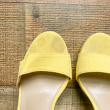 Dream Pairs Yellow Suede Stilettos- Size 7 (decent condition)