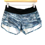 Lululemon Speed Shorts In Marbled Blue & White- Size 4