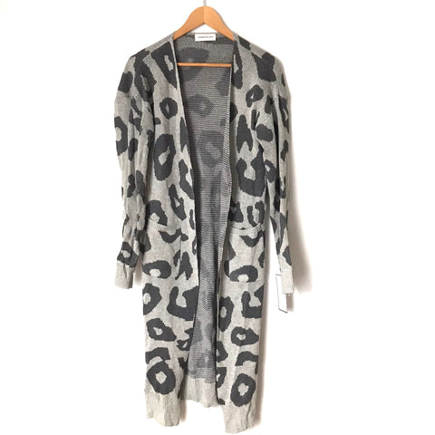Goodnight Macaroon Grey Leopard Print Duster NWT- Size ~S/M