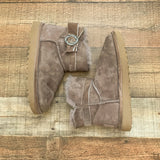 UGG Velvet Boots- Size 7 (GREAT CONDITION)