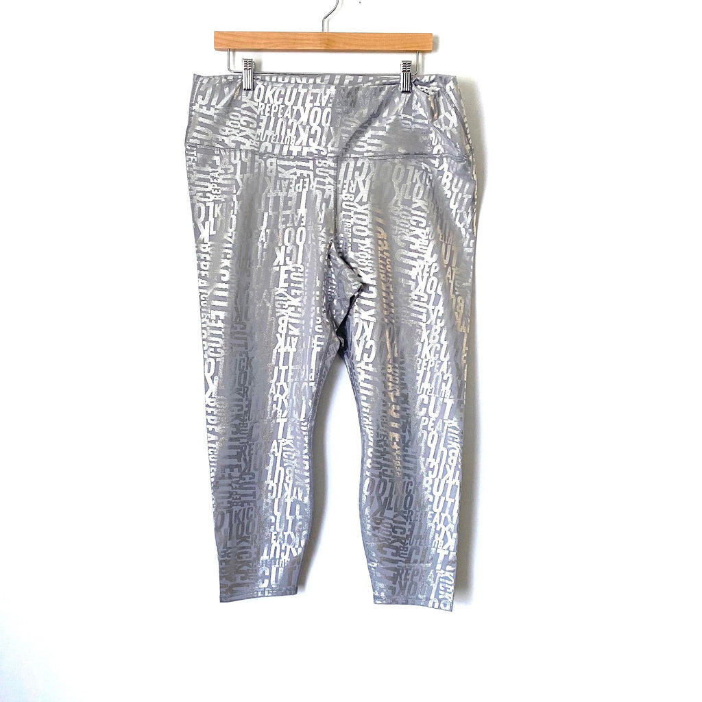 Fabletics Silver High Waisted Printed Powerhold 7/8 Leggings NWT- Size –  The Saved Collection
