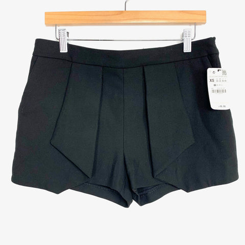 Zara Basic Black Front Pleated Shorts NWT- Size XS