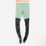 Alo Yoga Goddess Ribbed Legging in Mint- Size S