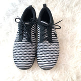 Nike Grey and Black Ribbed Tennis Shoes- Size 9.5
