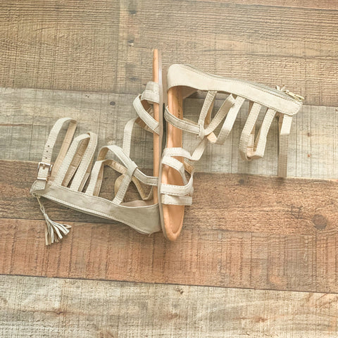 Epic Step Tan Gladiator Sandals - Size 7 (In Great Condition!)