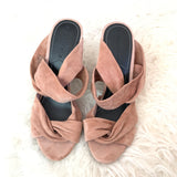 Kendall & Kylie Blush Suede Block Heel with Twist- Size 6