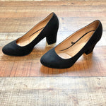 Lane Bryant Black Suede Round Toe Block Heel Pumps- Size 9 (LIKE NEW, sold out online)