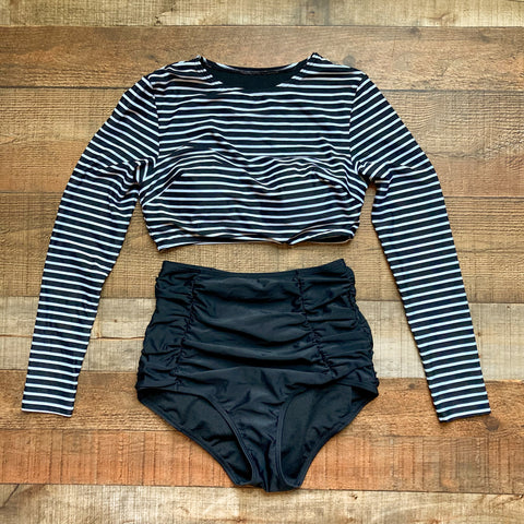 Cocoship Black and White Striped Long Sleeve Padded Top Tankini Set- Size 4 (sold as set)