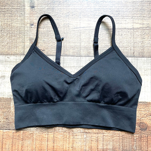 Lululemon Black Padded Sports Bra- Size 6 – The Saved Collection