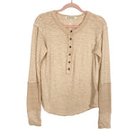 We the Free Free People Heathered Cream with Snap Button Detail and Thumb Holes Top- Size S