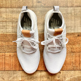 New Balance White Sneakers- Size 8 (BRAND NEW CONDITION)