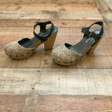 Matisse Genuine Calf Hair Closed Toe Wooden Clogs- Size 7