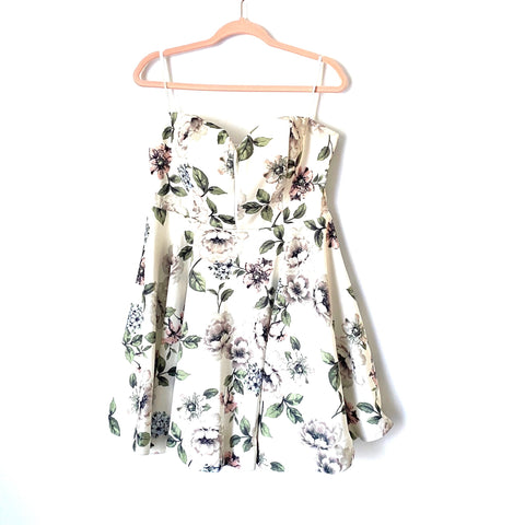 Trac White Floral Strapless Padded Dress- Size 1XL