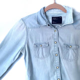 American Eagle Outfitters Chambray Snap Up Top- Size S