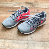 Pre-owned Nike Vomero 9 Grey and Hot Pink Running Shoes- Size 7 (BRAND NEW)